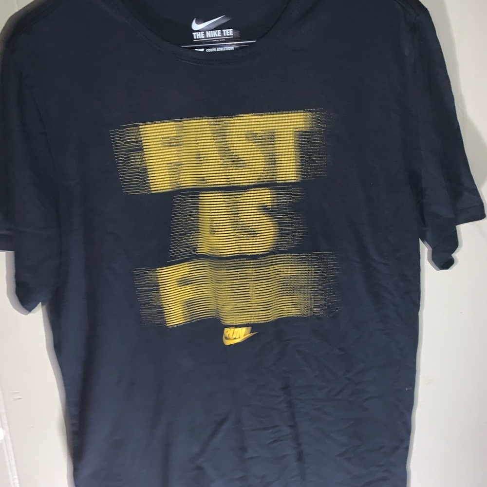 Men’s Nike running t-shirt